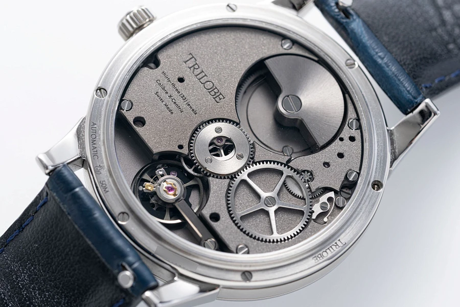 Une Folle Journée Blue in Titanium