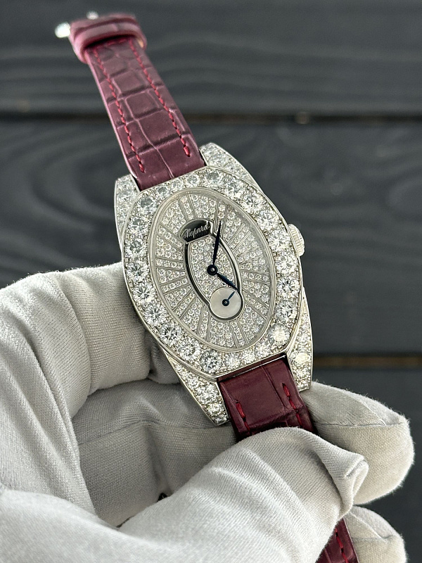 Classique Cat Eye Small Seconds White Gold Diamonds