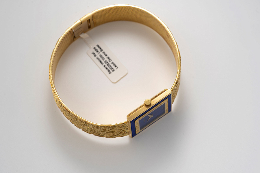 Square Watch Ref. 9200B25 With Lapis Lazuli Dial and Bezel