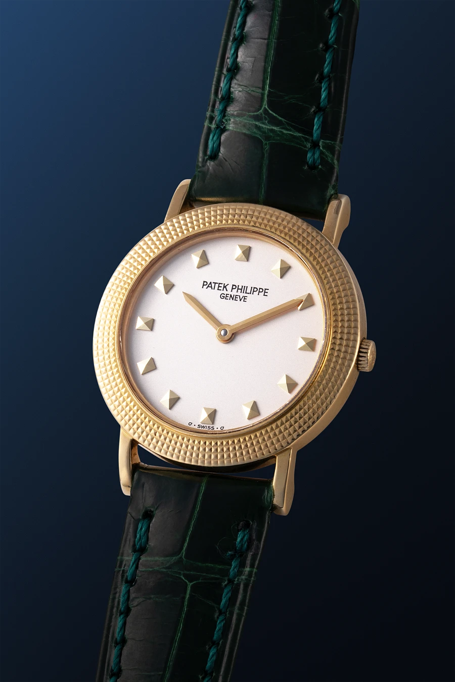 Ladies Calatrava Ref. 4919 in 18k Yellow Gold
