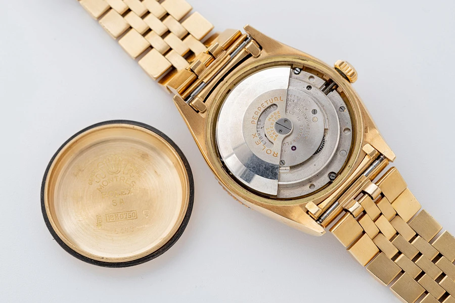 Turnograph Ref. 6309 in 18k Yellow Gold