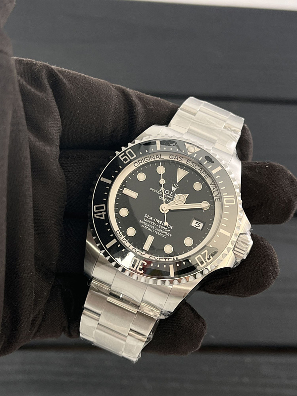 Sea-Dweller Deepsea 136660