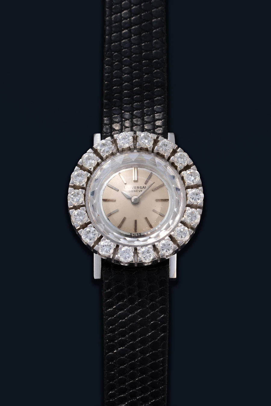 Cocktail Watch in 18k White Gold with Diamonds