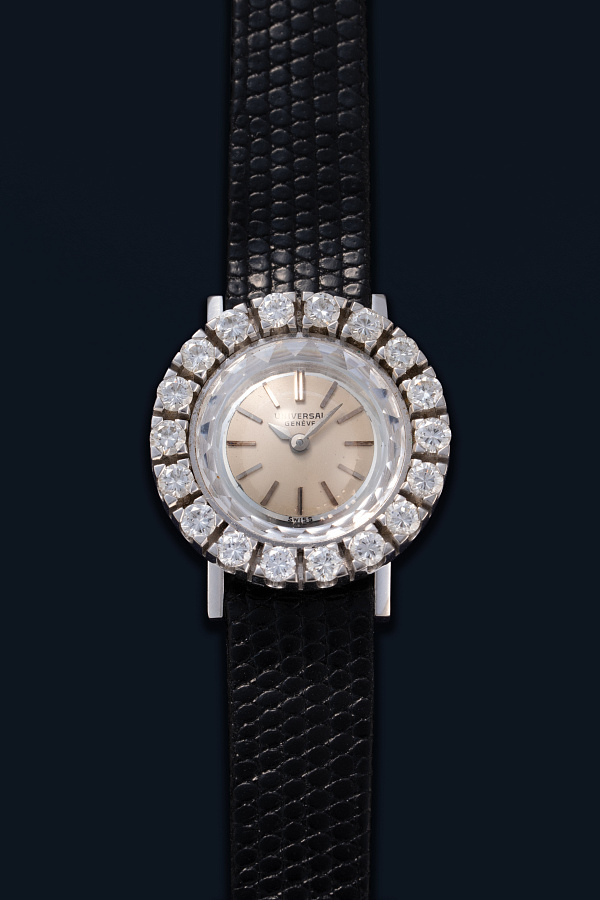 Cocktail Watch in 18k White Gold with Diamonds