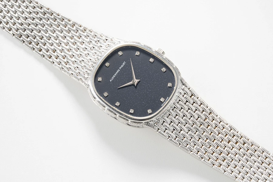 Elliptical Dress Watch in 18k White Gold