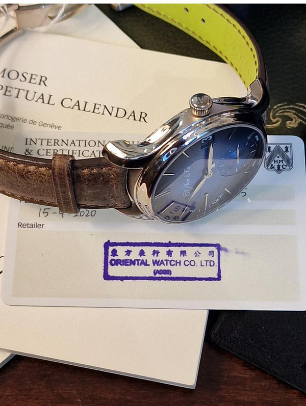 Endeavour Perpetual Calendar White Gold