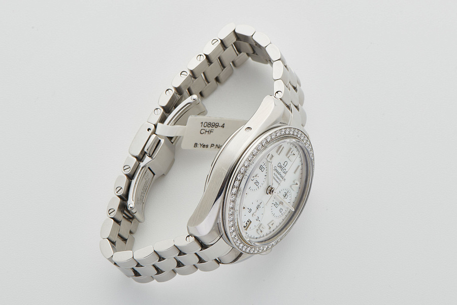 Speedmaster Reduced Ref. 3835.70.36 with Mother of Pearl Dial