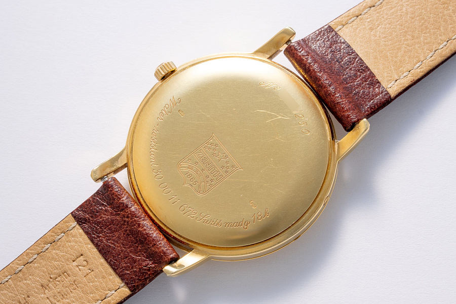 Elite GMT Ref. 30.0011.672 in 18k Yellow Gold