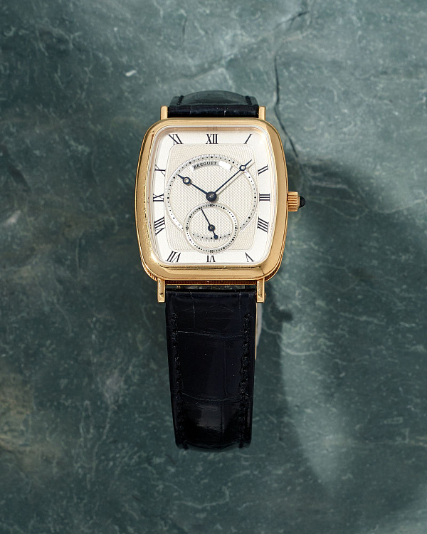 Héritage 3490 Yellow Gold Hand-Wound