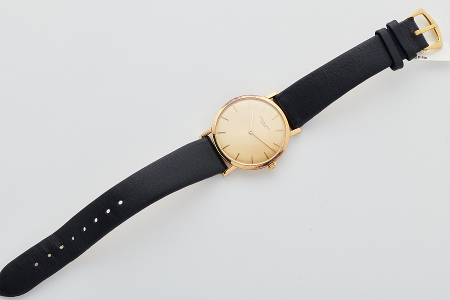 Dress Watch in 18k Yellow Gold
