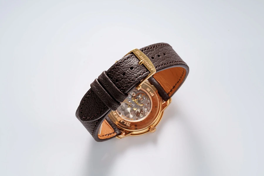 Villeret in 18k Yellow Gold