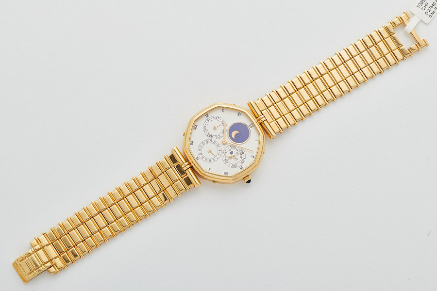 Perpetual Calendar in 18K Yellow Gold