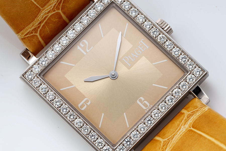 Altiplano Square Ref. P10181 in 18k White Gold