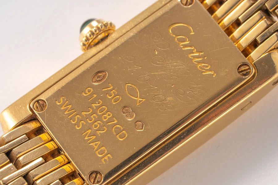 Tank Ref. 2562 in 18k Yellow Gold