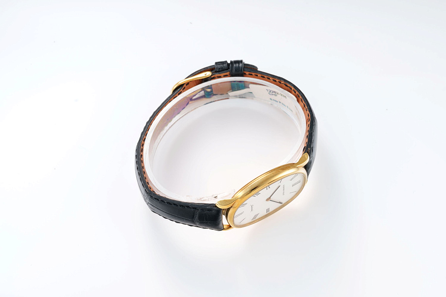 Ellipse in 18k Yellow Gold