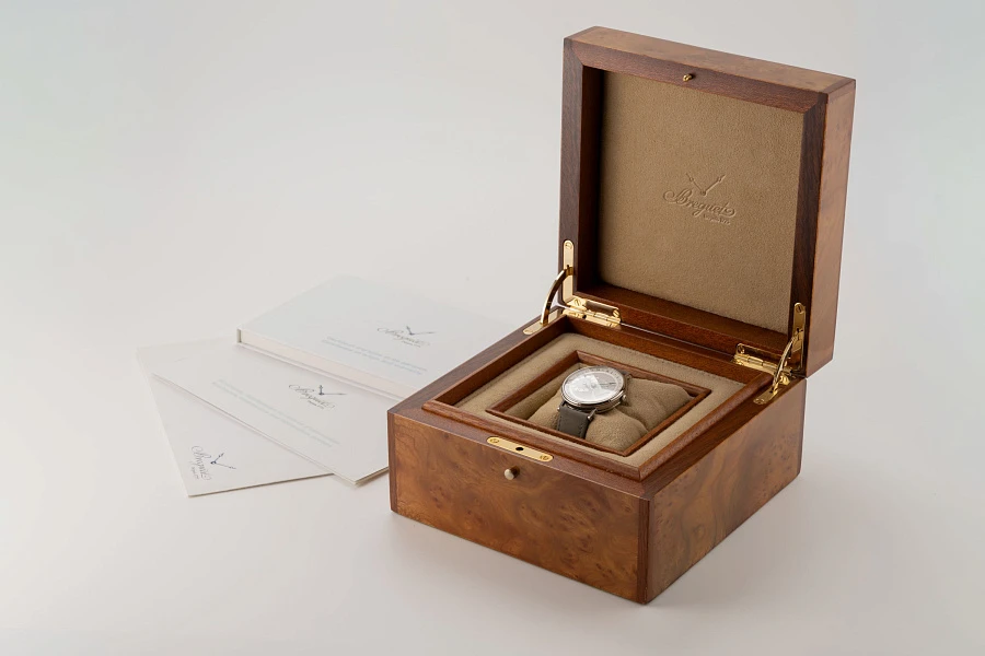 Régulateur Ref. 3680 in 18k White Gold