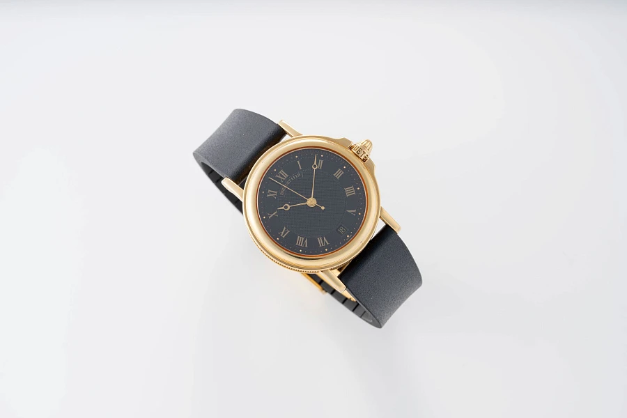 Black Dial Marine Ref. 3400 in 18k Yellow Gold