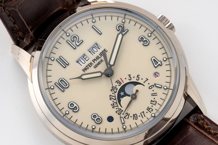Perpetual Calendar Ref. 5320G in 18k White Gold