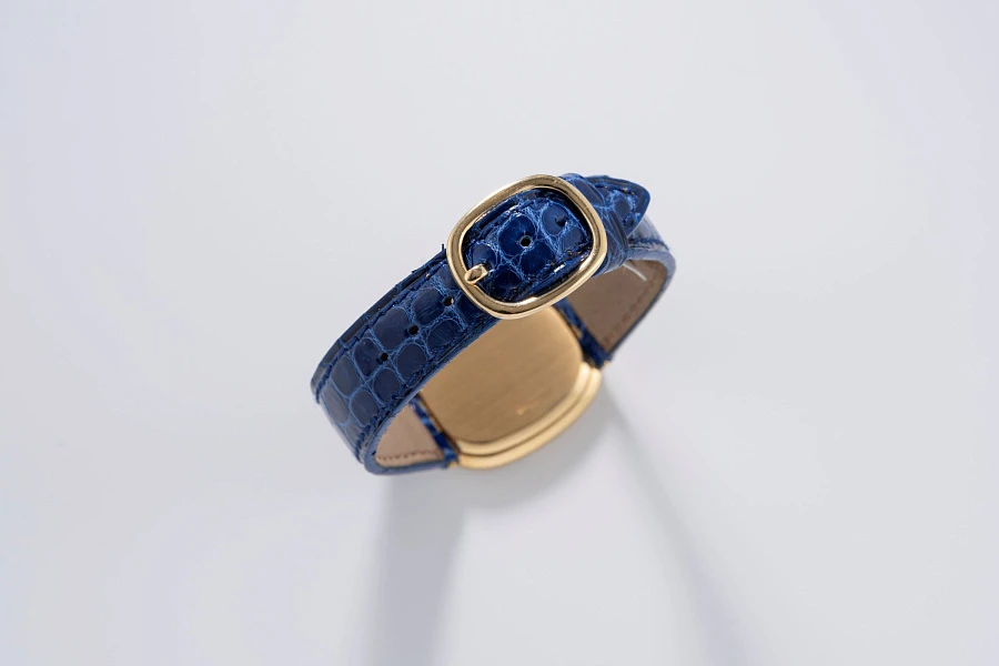 Ellipse Ref. 4382 in 18k Yellow Gold