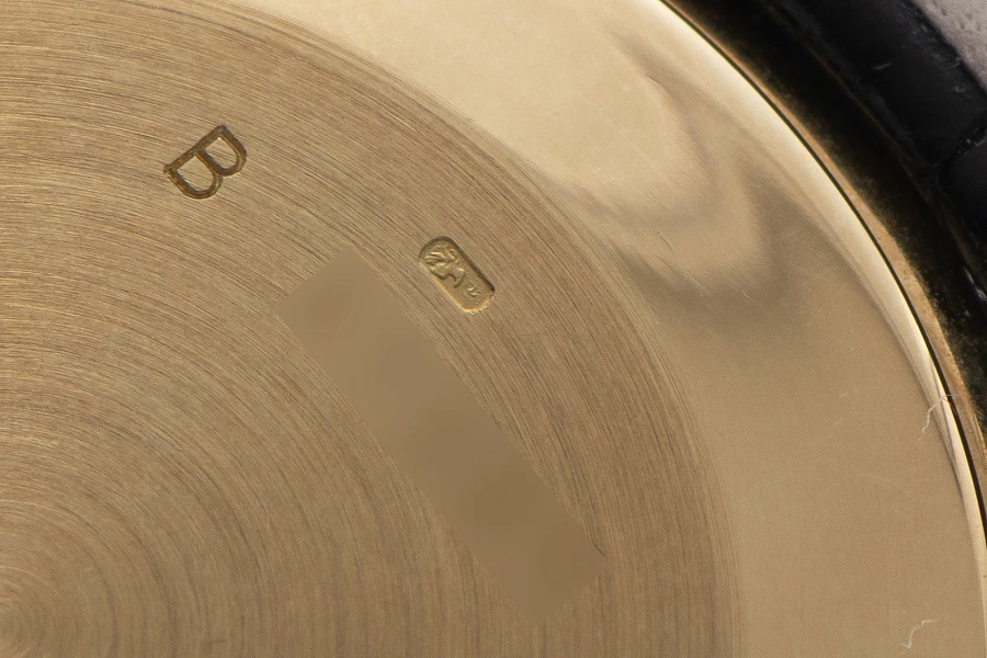 Dress Watch in 18k Yellow Gold