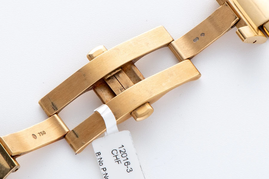 Ballon Bleu Ref. W69005Z2 in 18k Yellow Gold