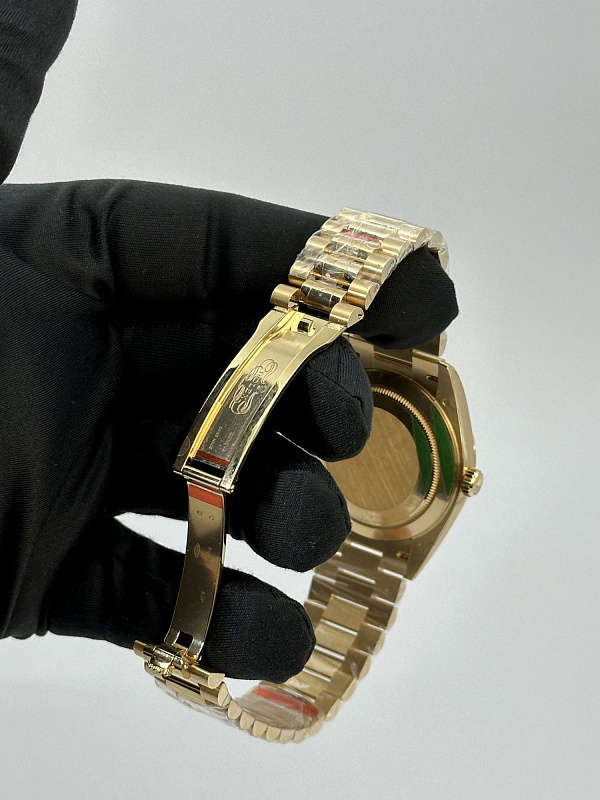 Day-Date 40mm 228238 Yellow Gold Silvered Dial