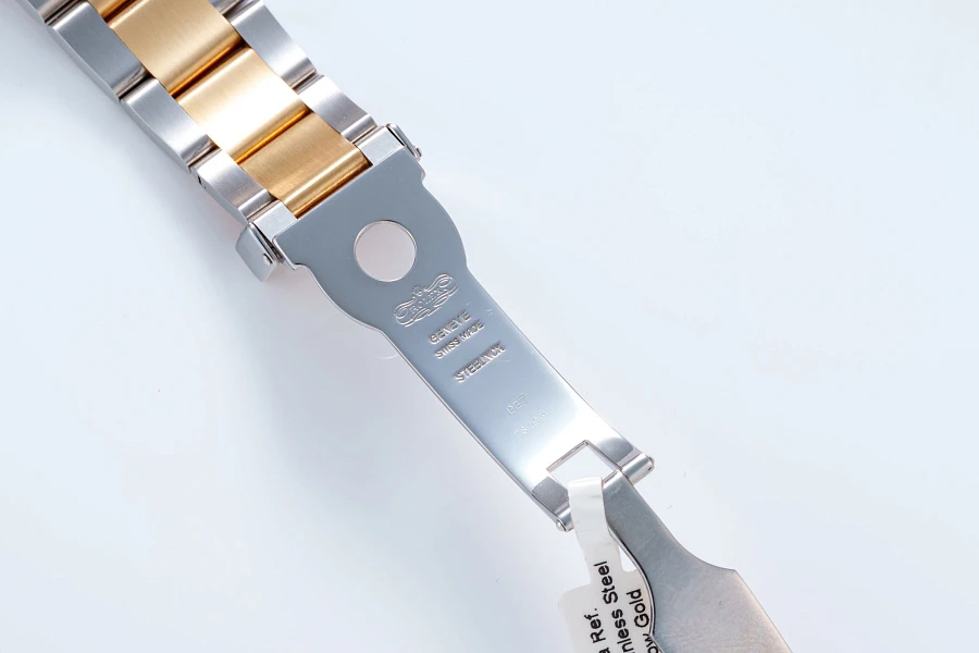 Daytona Ref. 16523 in Stainless Steel and 18k Yellow Gold