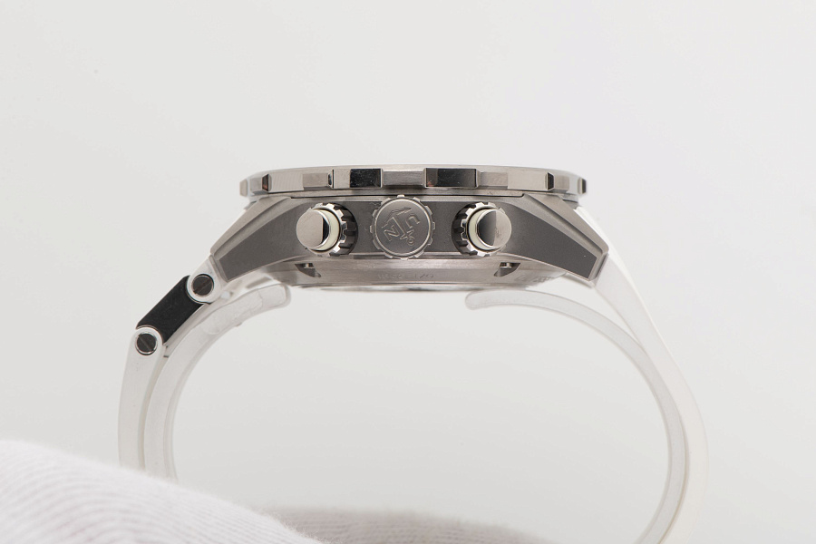 Titanium Diver Chronograph Great White Ref. 1503170LE1AGW3A