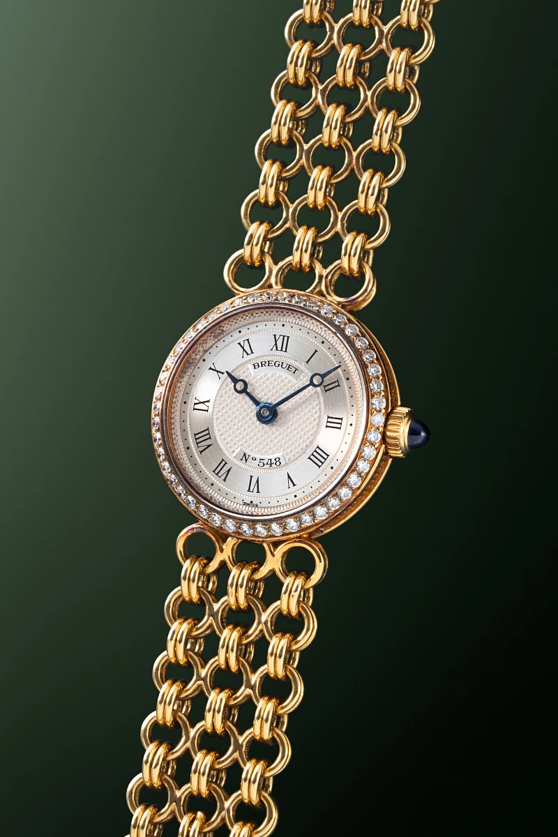 Classique Ladies Watch in 18k Yellow Gold
