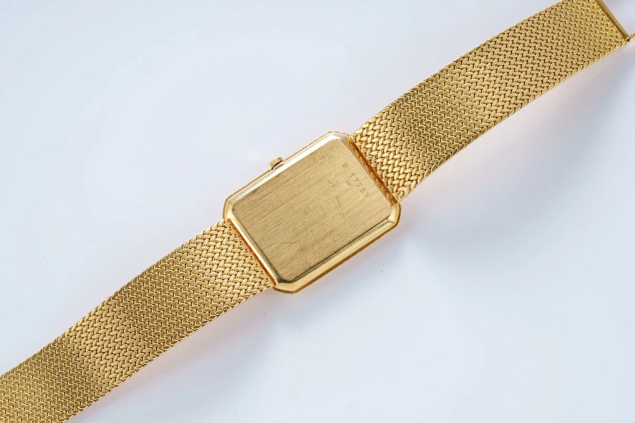 Rectangular Dress Watch in 18k Yellow Gold