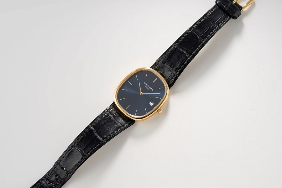 Ellipse Quartz Ref. 3747 in 18k Yellow Gold