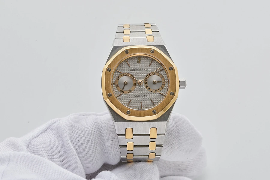 Royal Oak Bicolor
