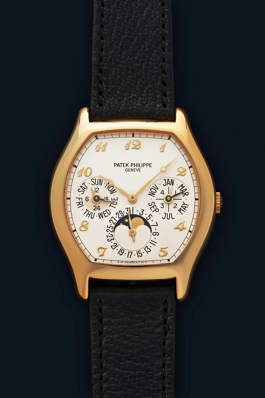 Tonneau Perpetual Calendar Ref. 5040J in 18k Yellow Gold