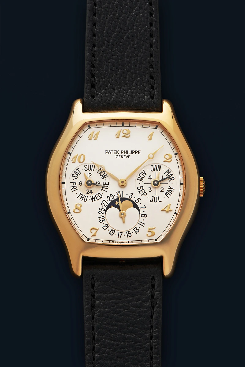 Tonneau Perpetual Calendar Ref. 5040J in 18k Yellow Gold