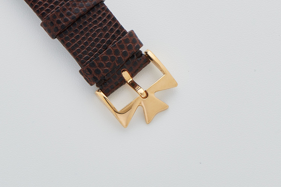 Patrimony Power Reserve in 18k Yellow Gold