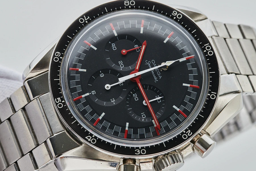 Speedmaster Red Racing Pre-Professional ‘Decimal Bezel’