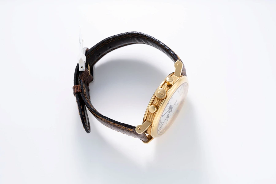 Classique Chronograph Ref. 5237 in 18k Yellow Gold