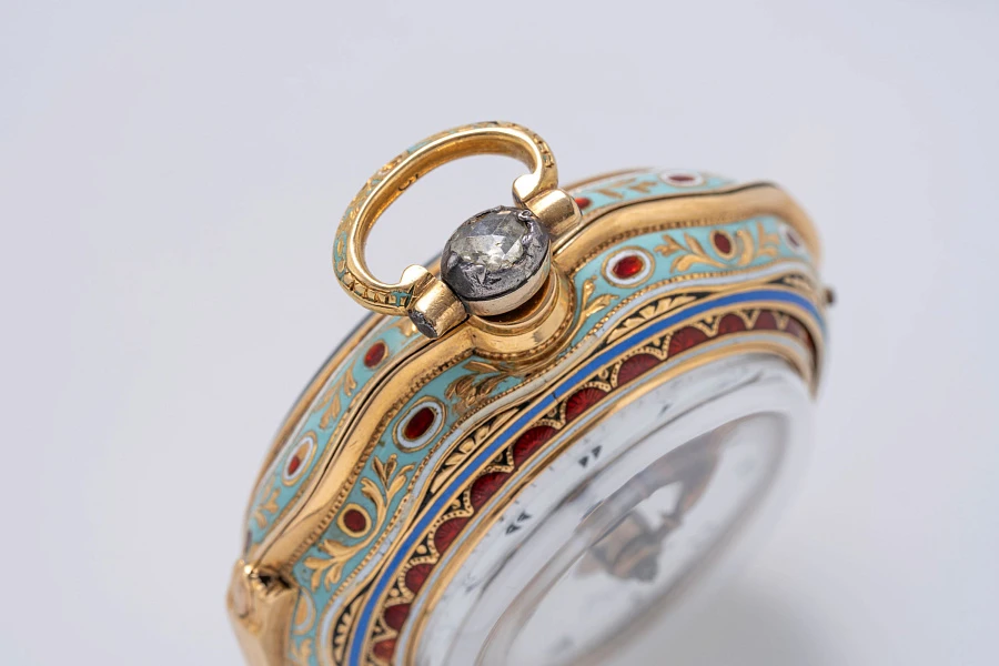 Pocket Watch with Enamel Decoration in 18k Yellow Gold