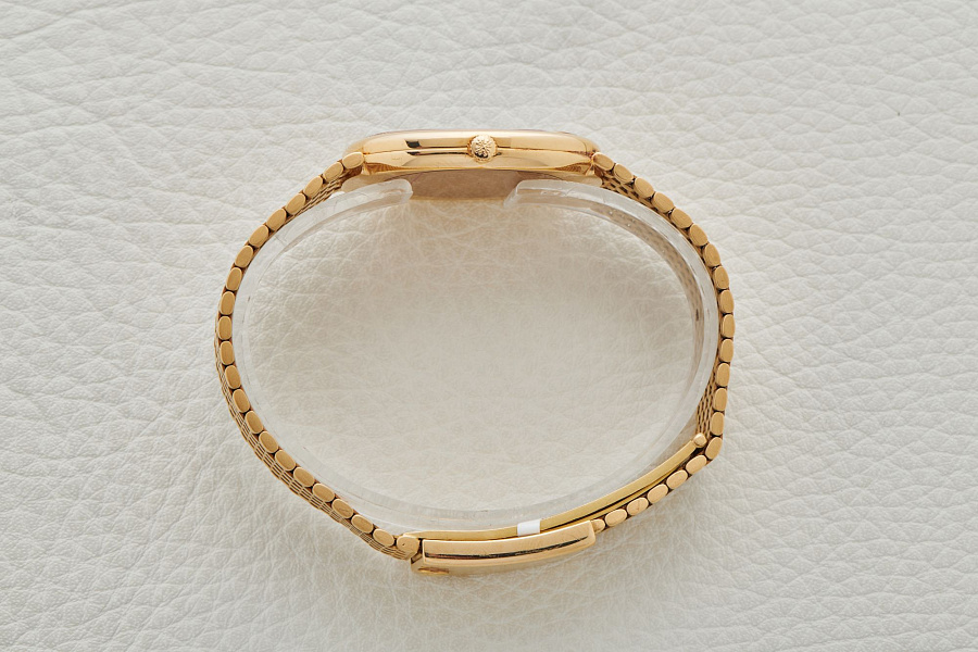 Golden Ellipse Quartz 3838